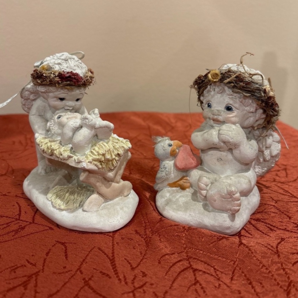 Set of two dreamsicle angel figurines